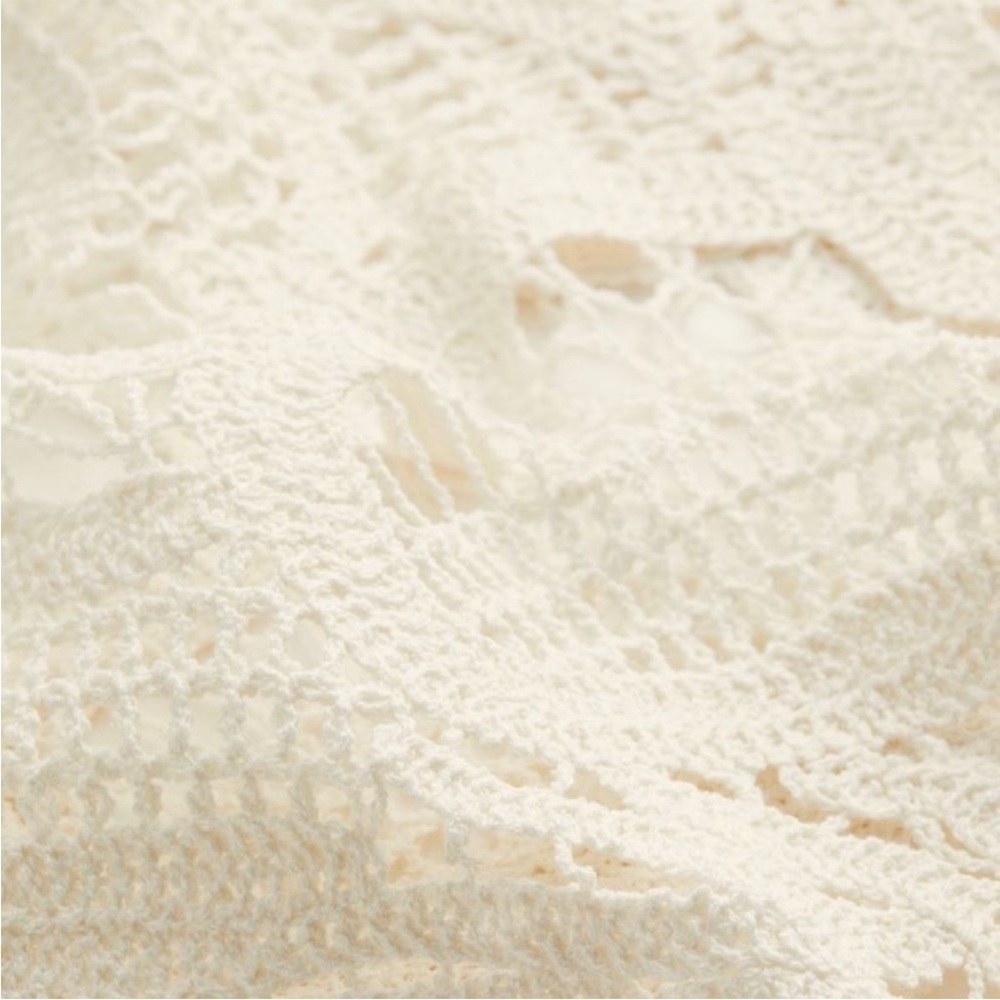 H&M Crochet-Look Top - Picture 9 of 9